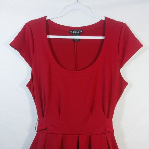 Paper Doll Red Cap Sleeve Dress Waist tie Size 1X - Picture 3 of 6